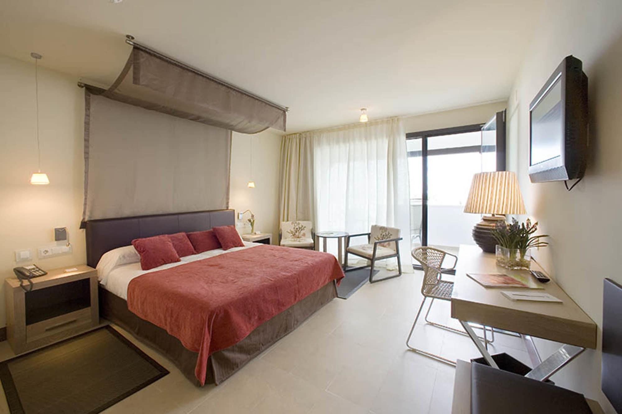 Hotel De 4*