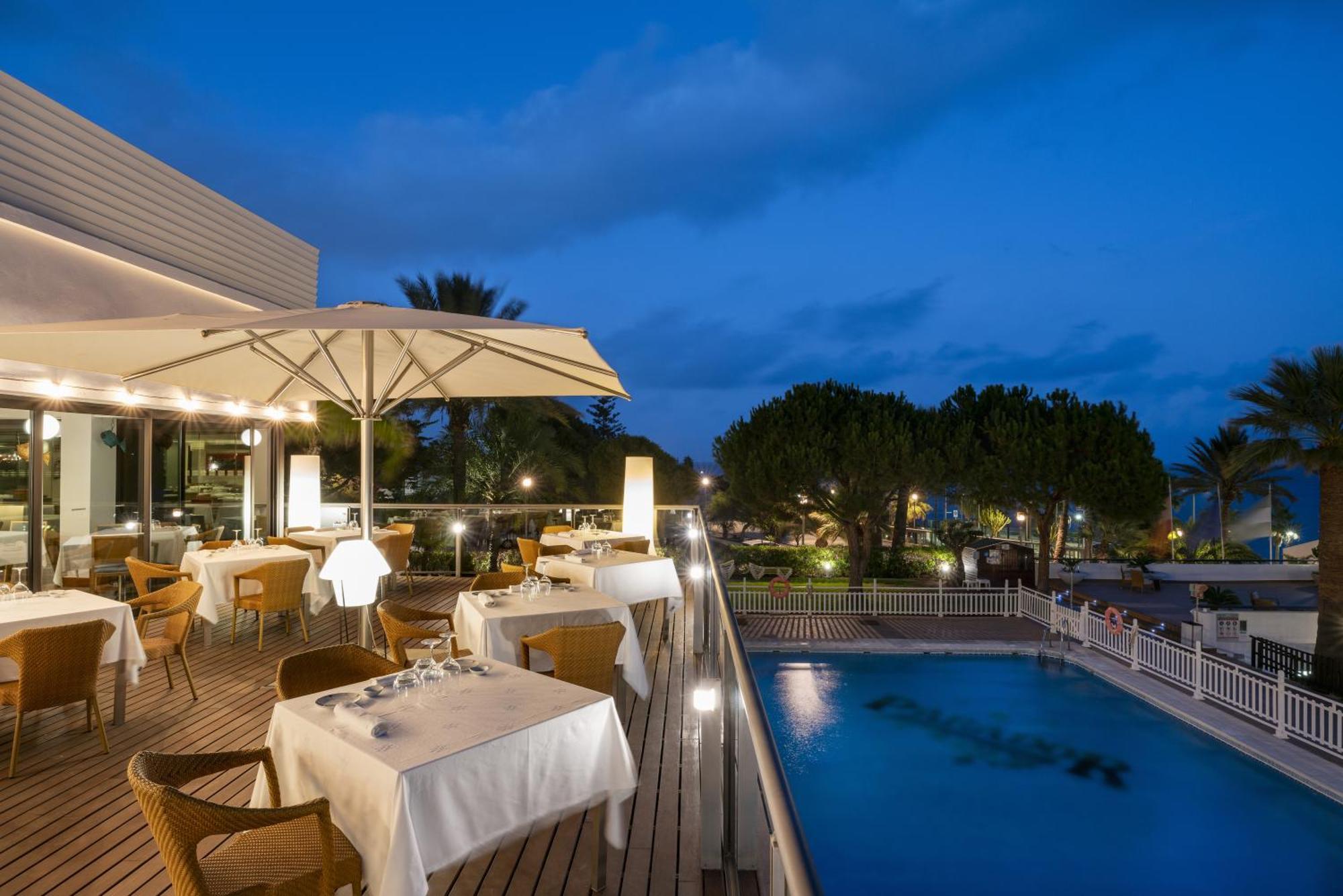 Hotel De 4*